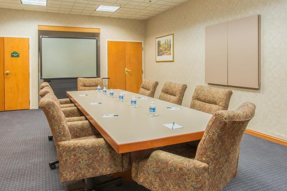Holiday Inn Fredericksburg - Conference Center By Ihg Eksteriør bilde